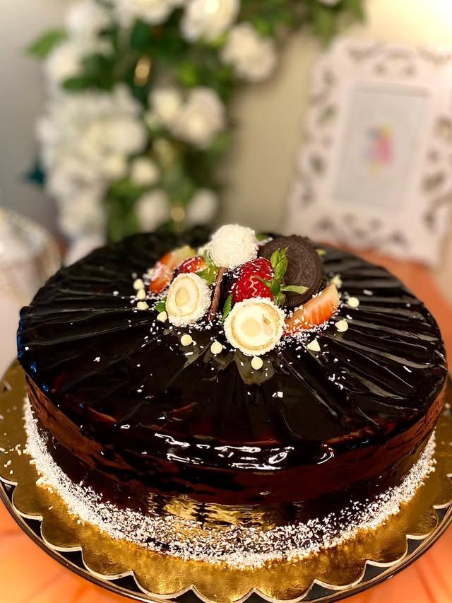 Tort de aniversări, HoHa Delicii