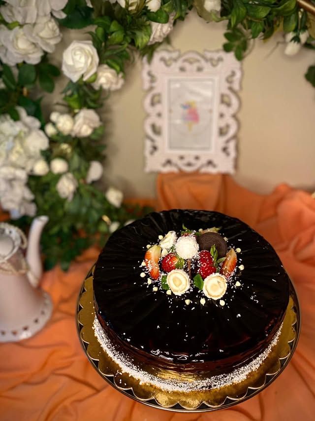 Tort de aniversări, HoHa Delicii