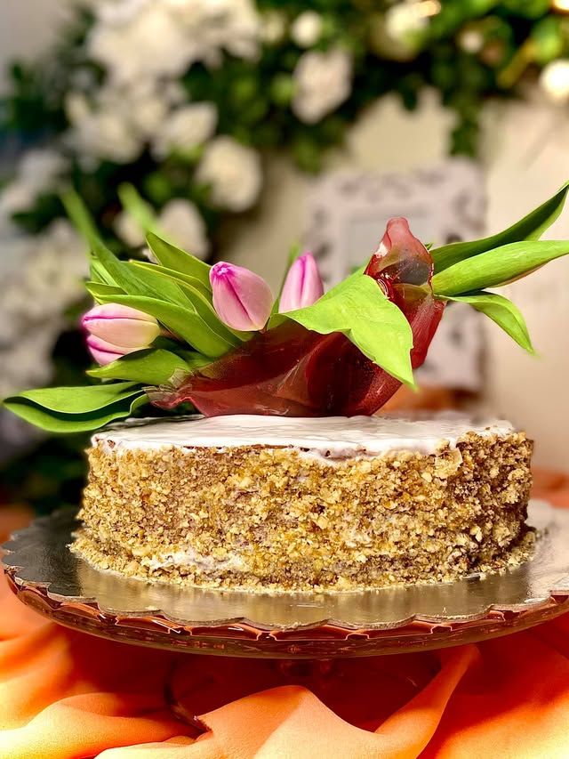 Tort de aniversări, HoHa Delicii