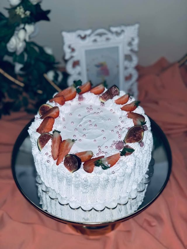 Tort de aniversări, HoHa Delicii