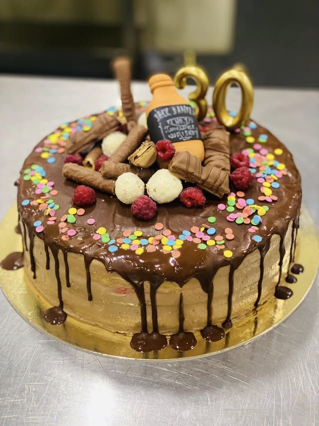 Tort de aniversări, HoHa Delicii