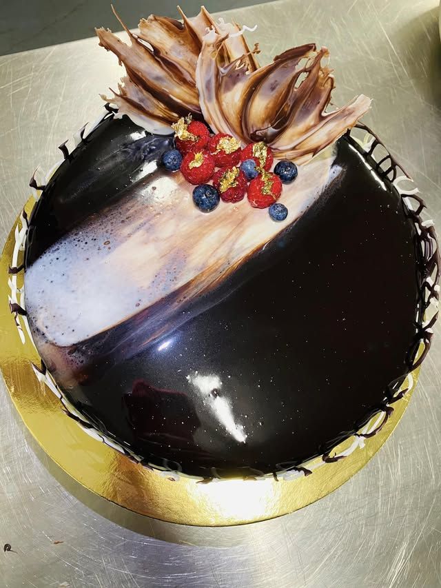 Tort de aniversări, HoHa Delicii