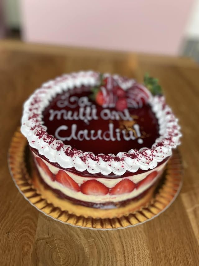 Tort de aniversări, HoHa Delicii