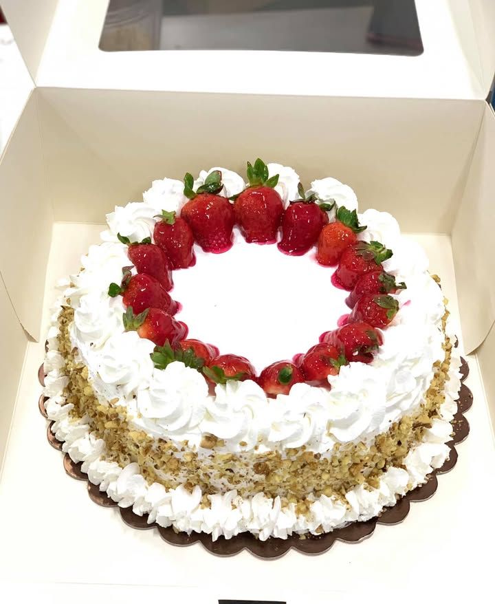 Tort clasic de cofetărie, HoHa Delicii