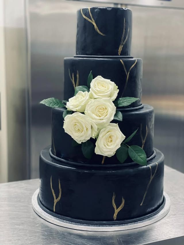Tort de nuntă sau botez, HoHa Delicii