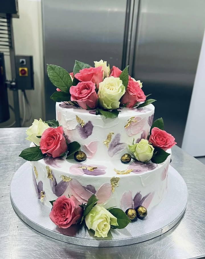Tort de nuntă sau botez, HoHa Delicii