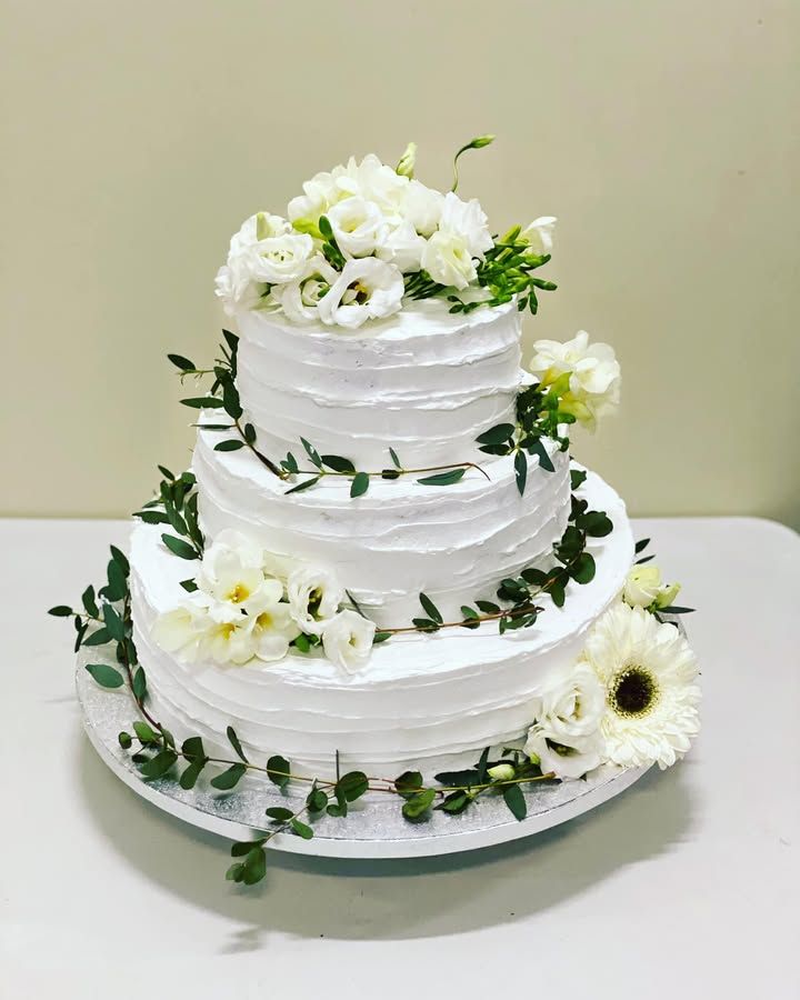 Tort de nuntă sau botez, HoHa Delicii