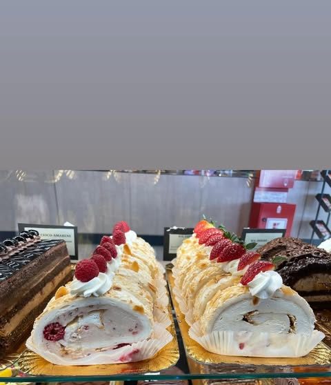 Pavlova Roll